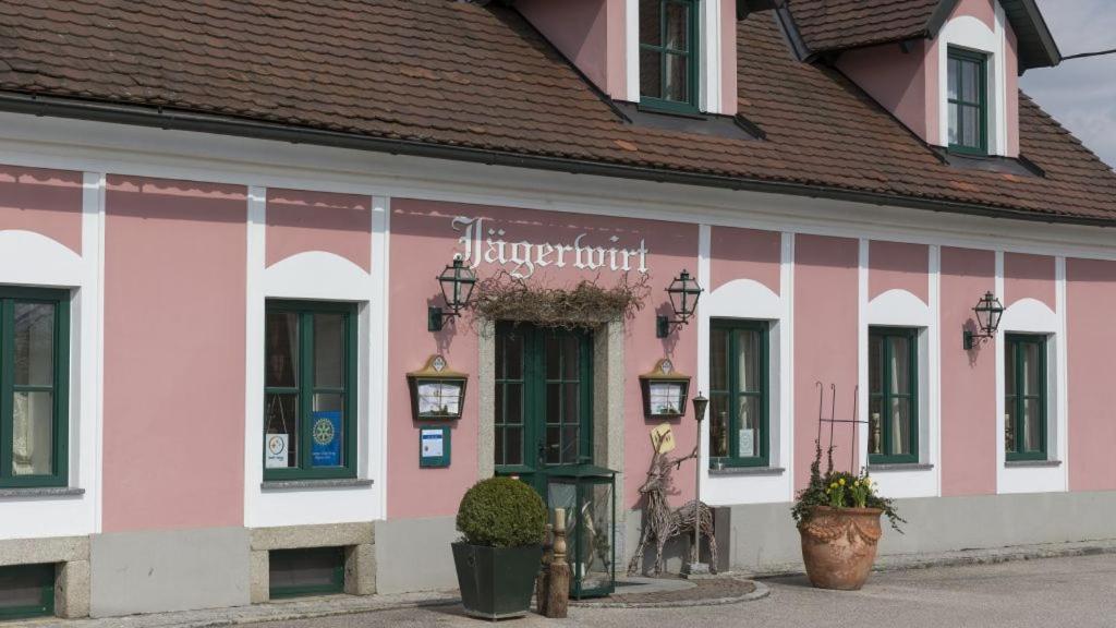 ホテル Gasthof Jaegerwirt Au an der Donau エクステリア 写真